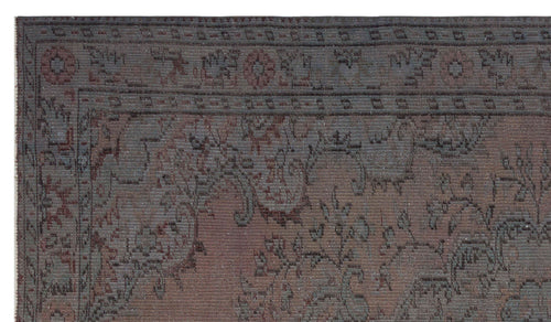 Load image 1 in gallery view. Gleyn - Vintage Medallion Rug - 5'3 X 9'2