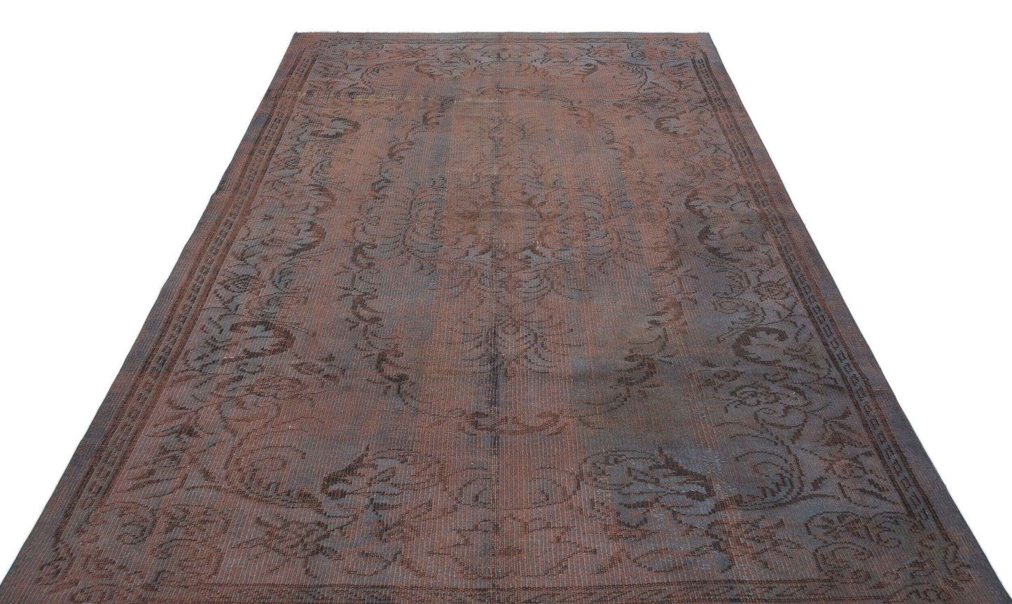 Vezia - Vintage Distressed Rug - 5'9 X 8'7