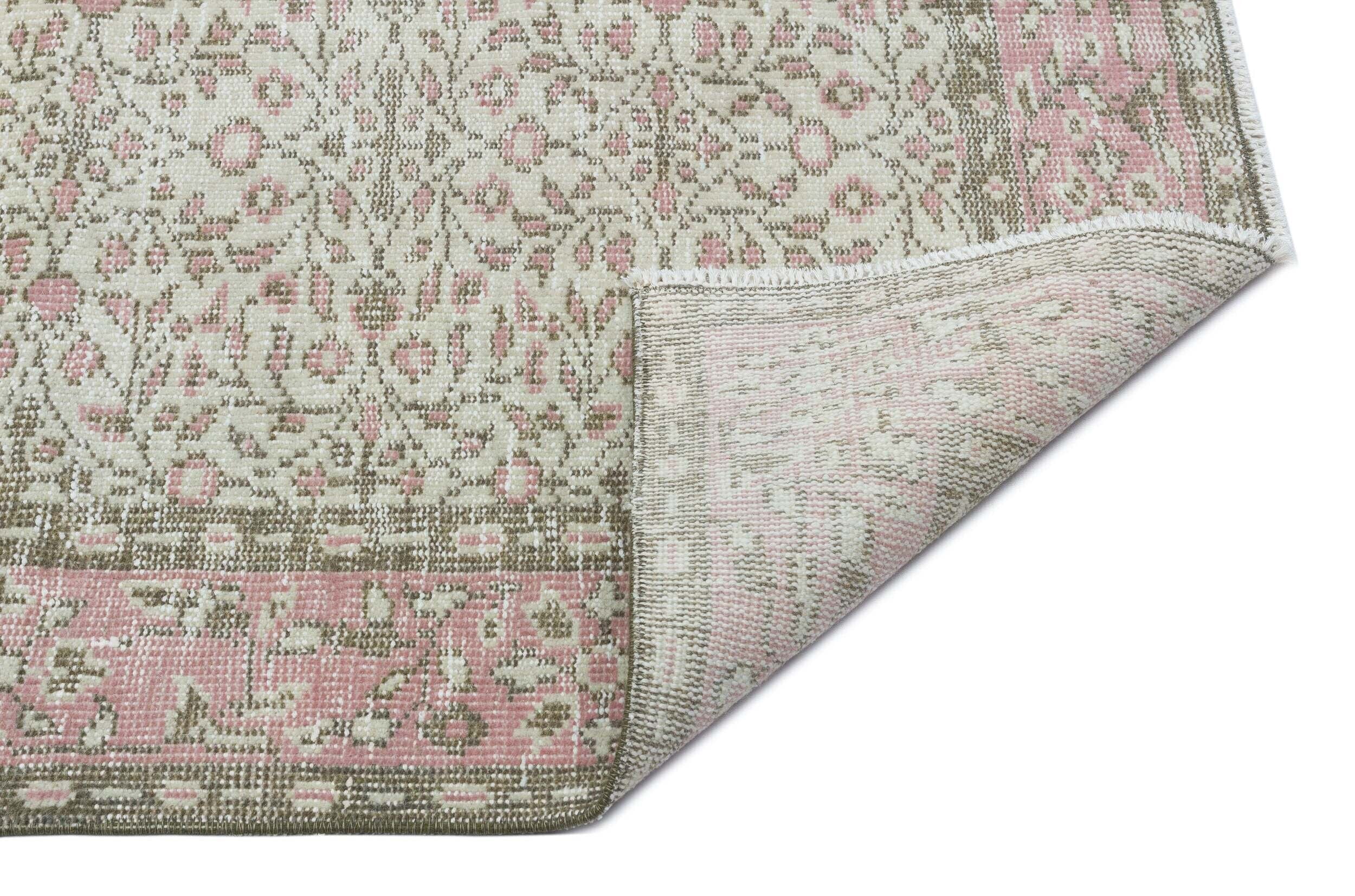 Pedias - Vintage Floral Rug - 5'0 X 9'2