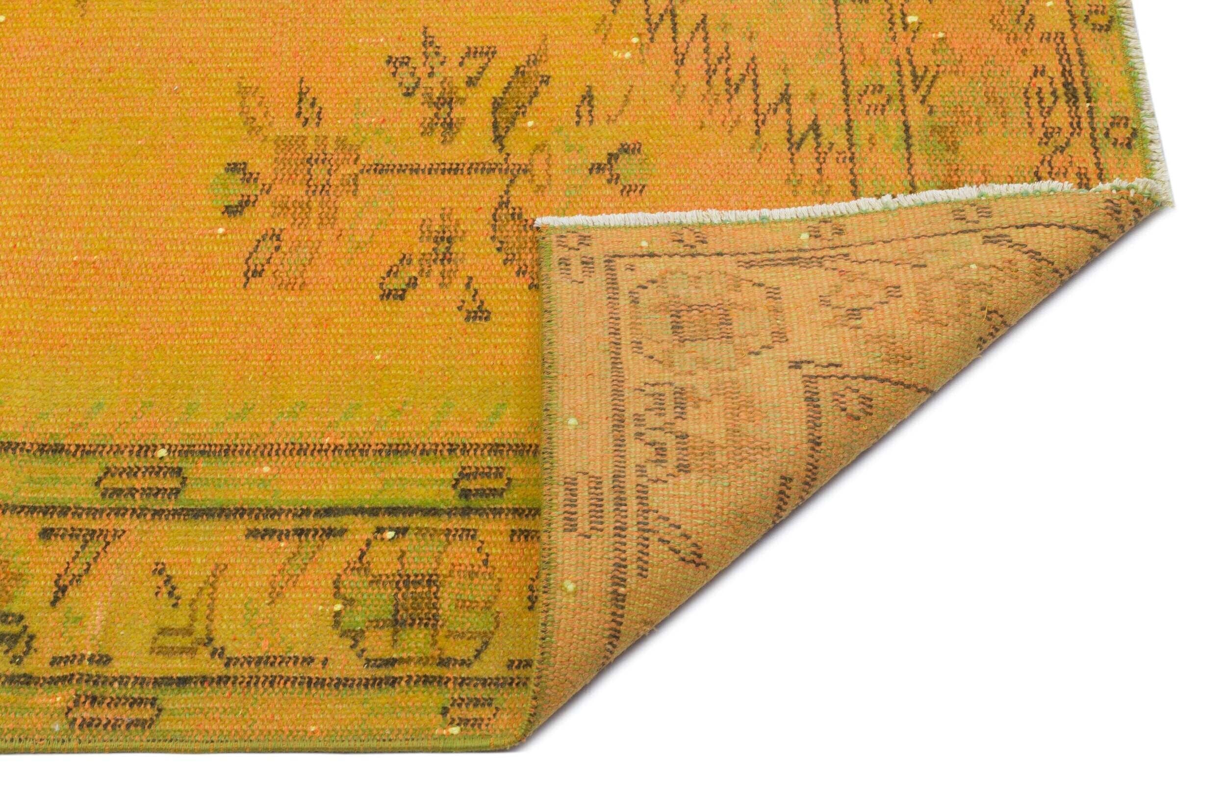 Hanuna - Vintage Medallion Rug - 5'3 X 8'3