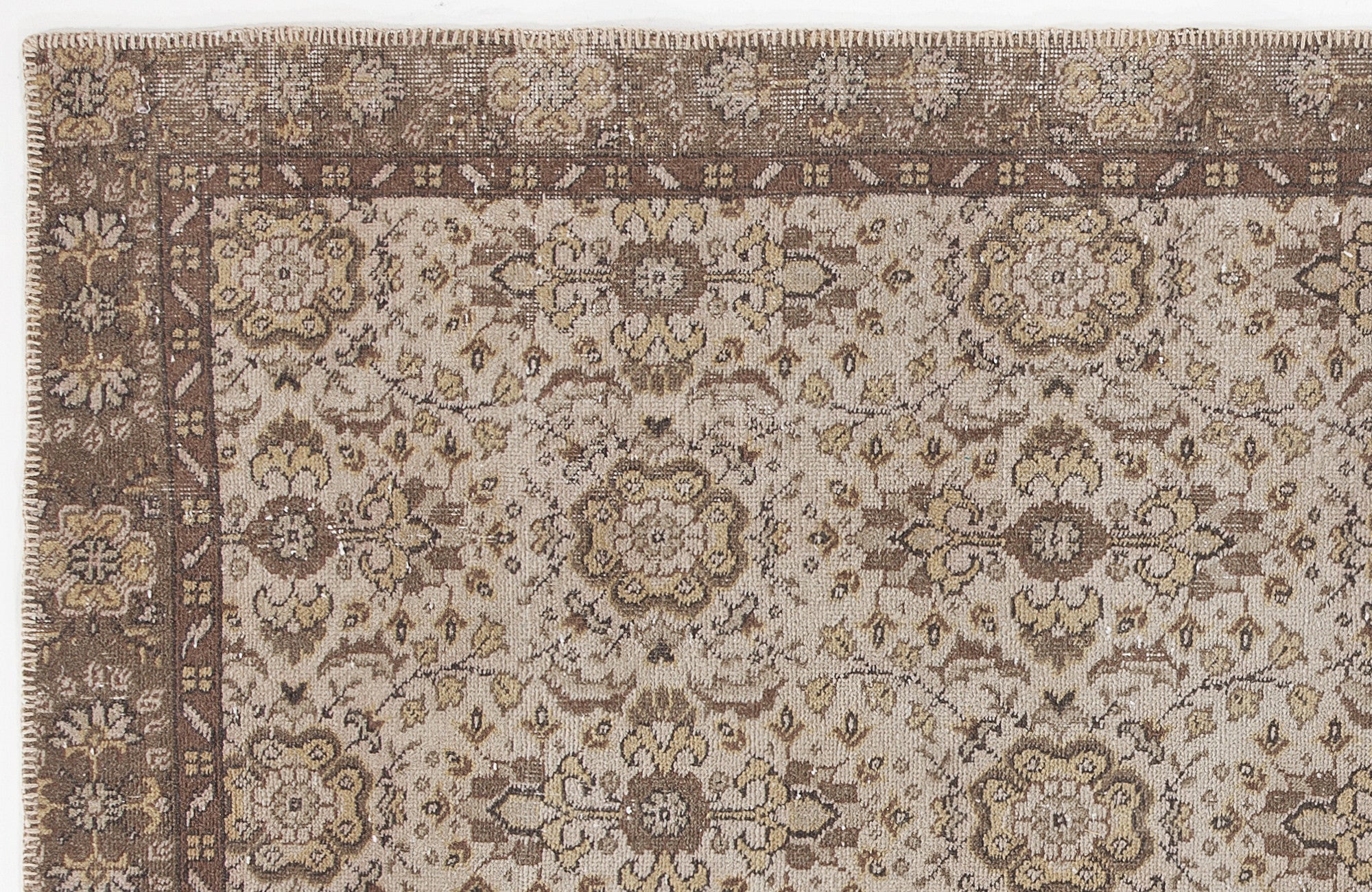 Cladeva - Vintage Floral Rug - 5'4 X 9'3