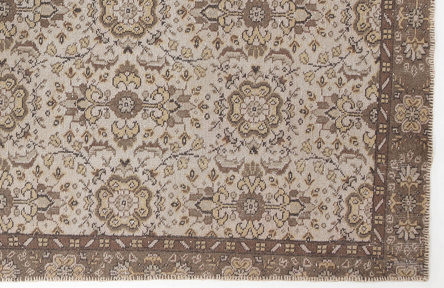 Cladeva - Vintage Floral Rug - 5'4 X 9'3