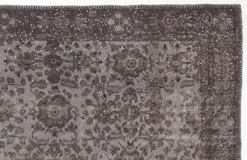 Load image 1 in gallery view. Trepios - Vintage Floral Rug - 5'6 X 9'10