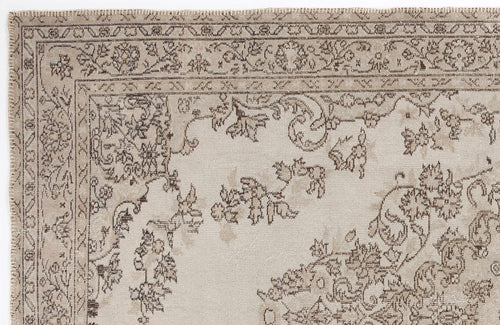 Load image 1 in gallery view. Gleta - Vintage Medallion Rug - 5'8 X 9'2
