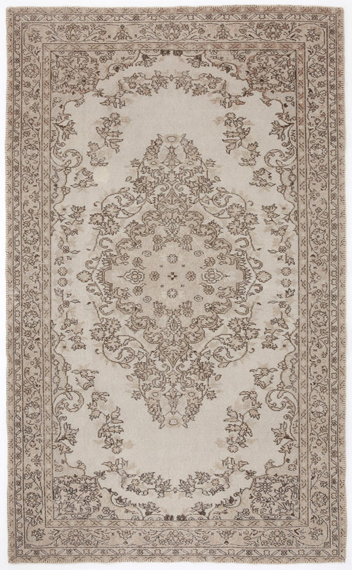 Load image 1 in gallery view. Gleta - Vintage Medallion Rug - 5'8 X 9'2