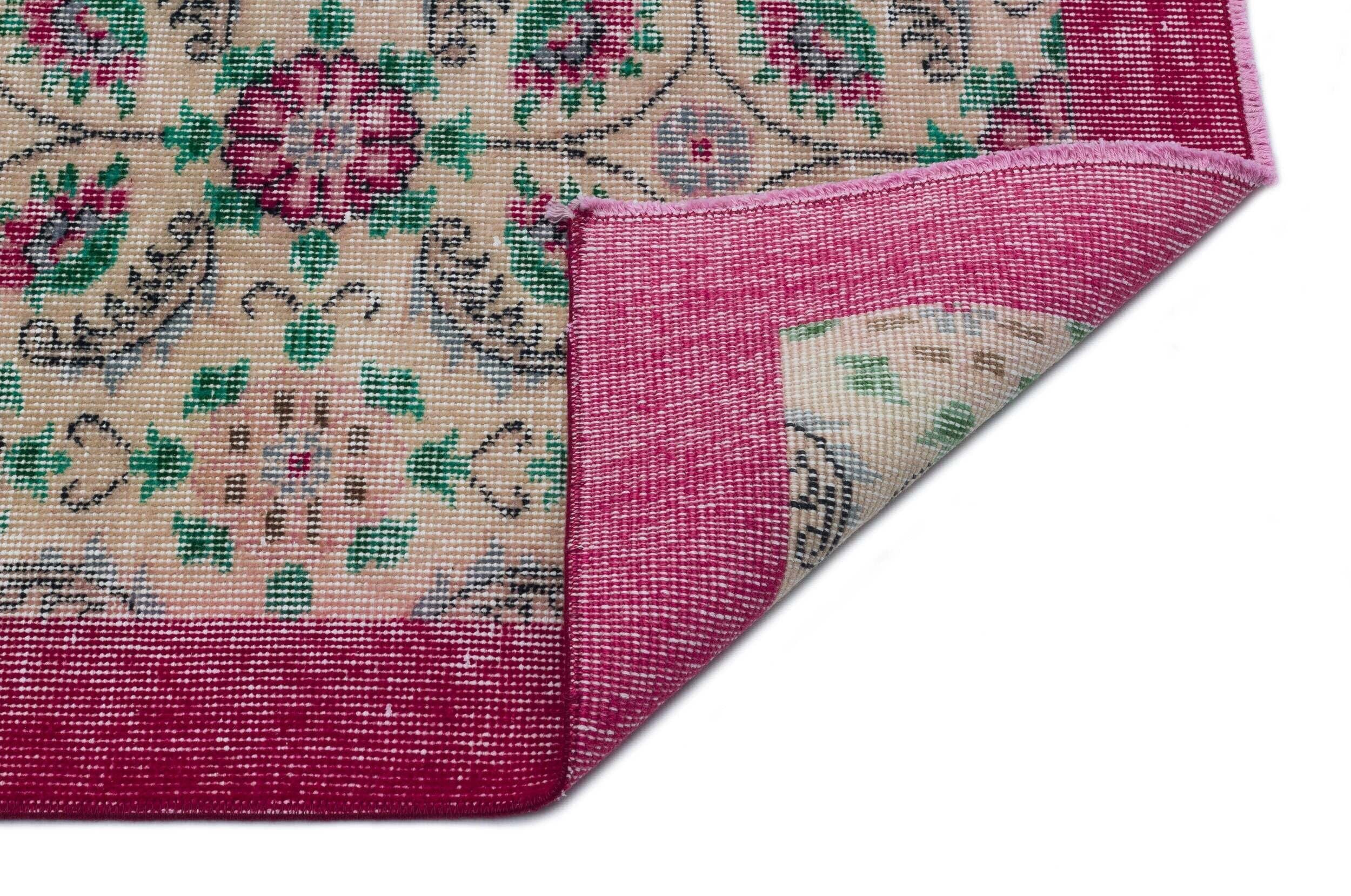 Tritias - Vintage Floral Rug - 5'7 X 9'5