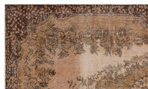 Load image 1 in gallery view. Loleil - Vintage Medallion Rug - 5'10 X 9'7