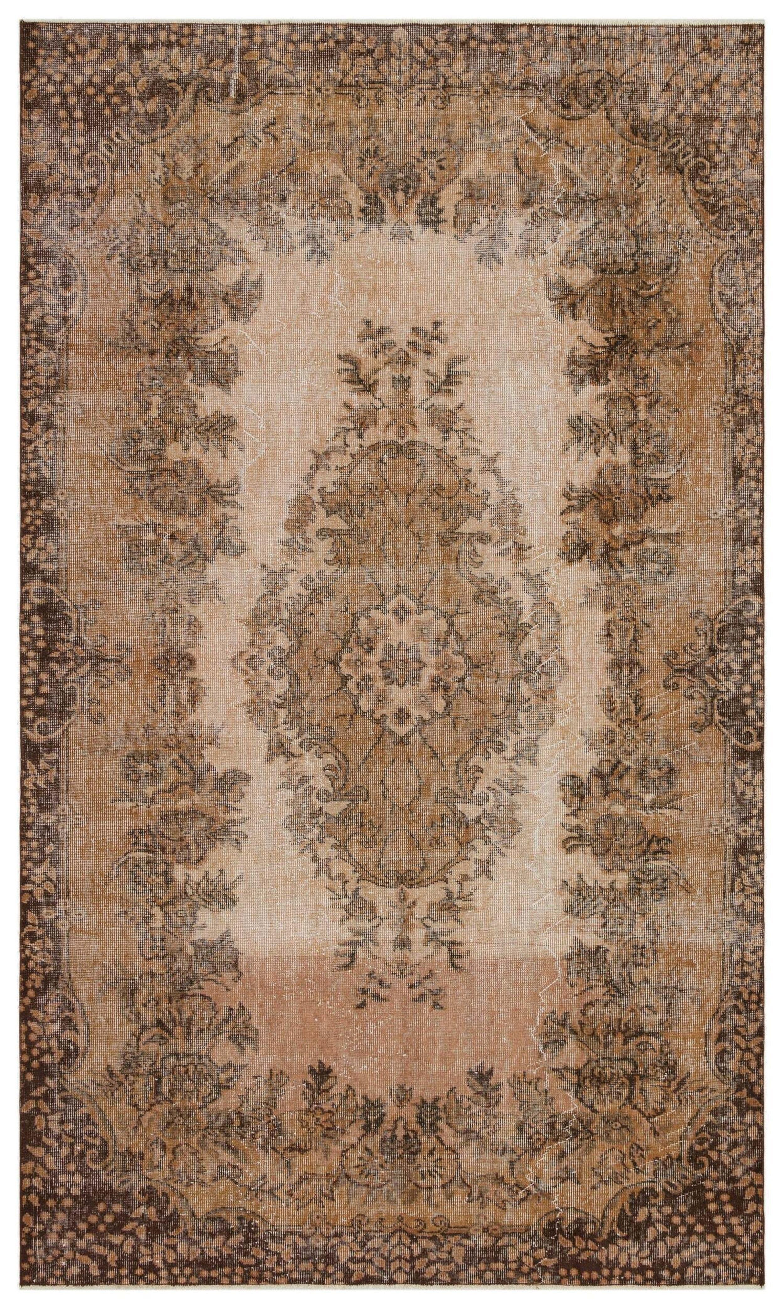 Loleil - Vintage Medallion Rug - 5'10 X 9'7