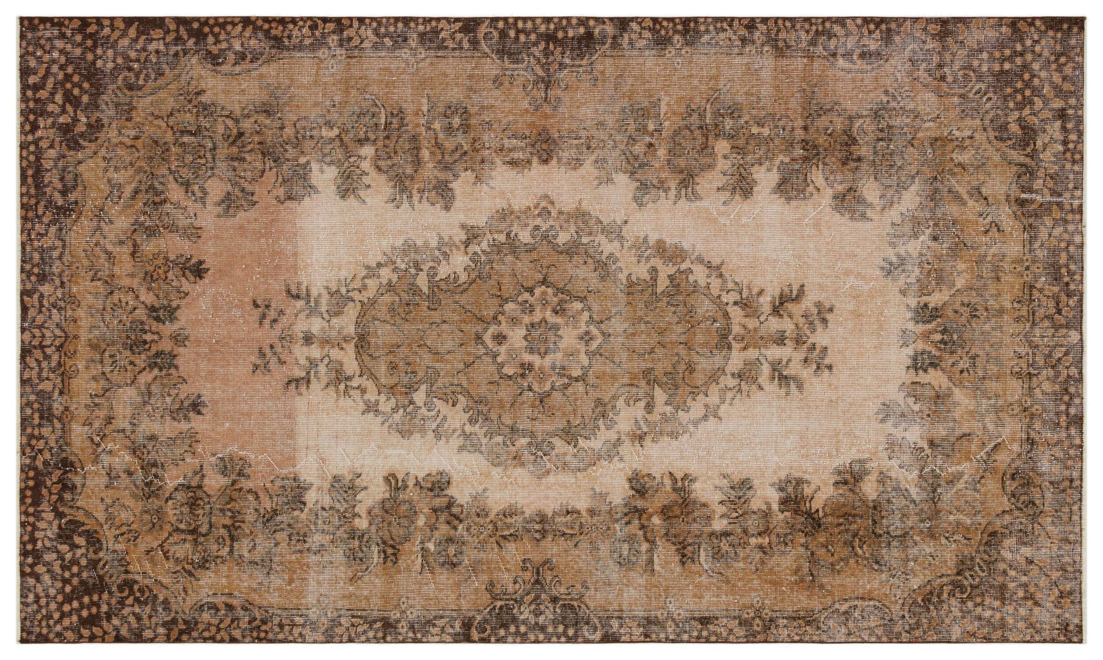Loleil - Vintage Medallion Rug - 5'10 X 9'7