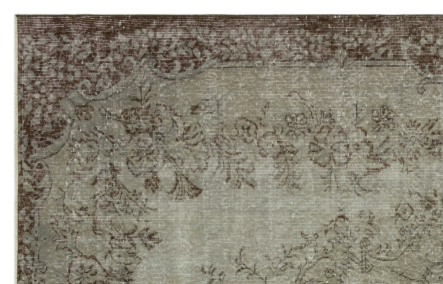Kigoos - Vintage Medallion Rug - 5'7 X 8'8