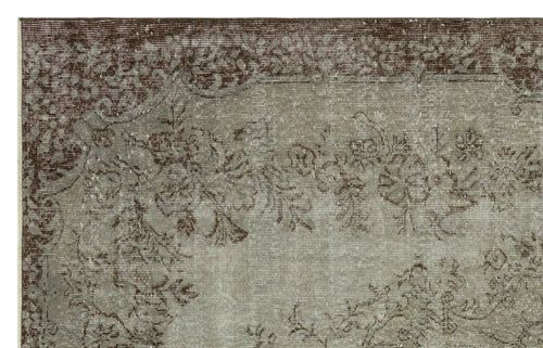 Load image 1 in gallery view. Kigoos - Vintage Medallion Rug - 5'7 X 8'8