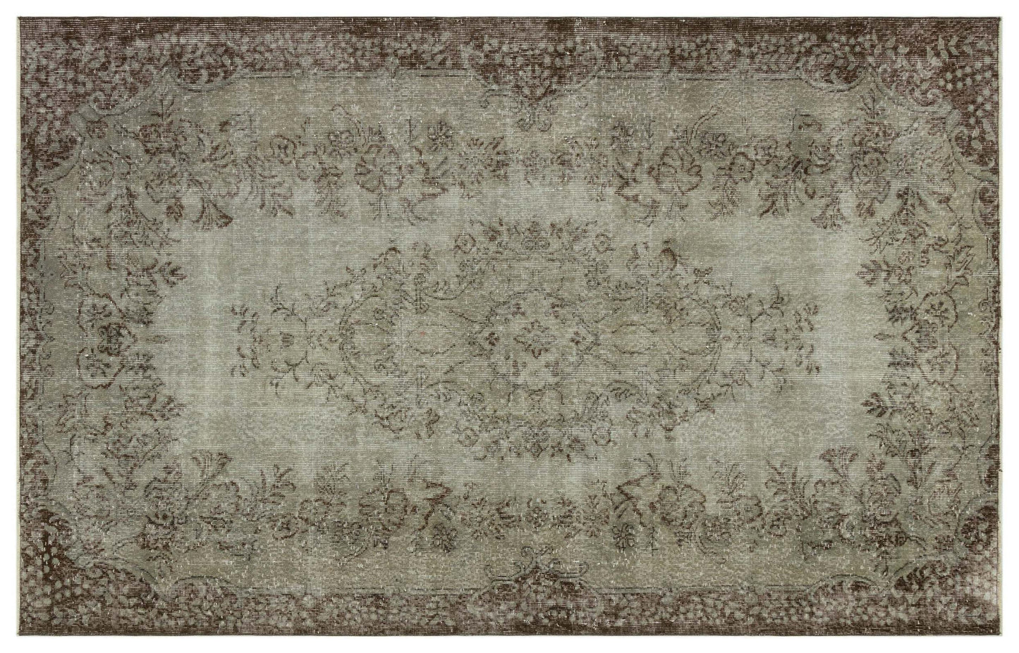 Kigoos - Vintage Medallion Rug - 5'7 X 8'8