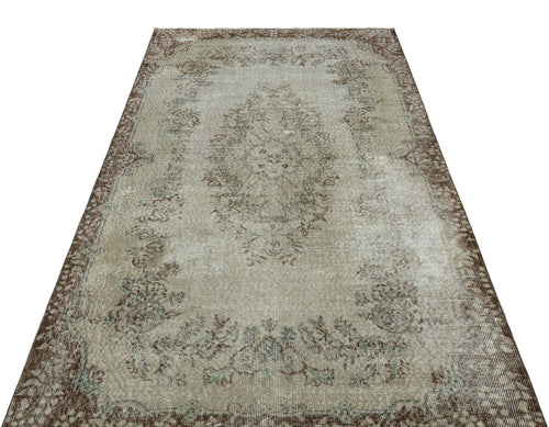 Load image 1 in gallery view. Bipoen - Vintage Medallion Rug - 4'4 X 7'7