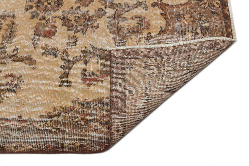 Load image 1 in gallery view. Neumida - Vintage Medallion Rug - 5'3 X 8'8