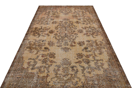 Load image 1 in gallery view. Neumida - Vintage Medallion Rug - 5'3 X 8'8