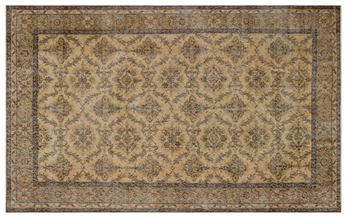 Load image 1 in gallery view. Druzia - Vintage Floral Rug - 5'9 X 9'5