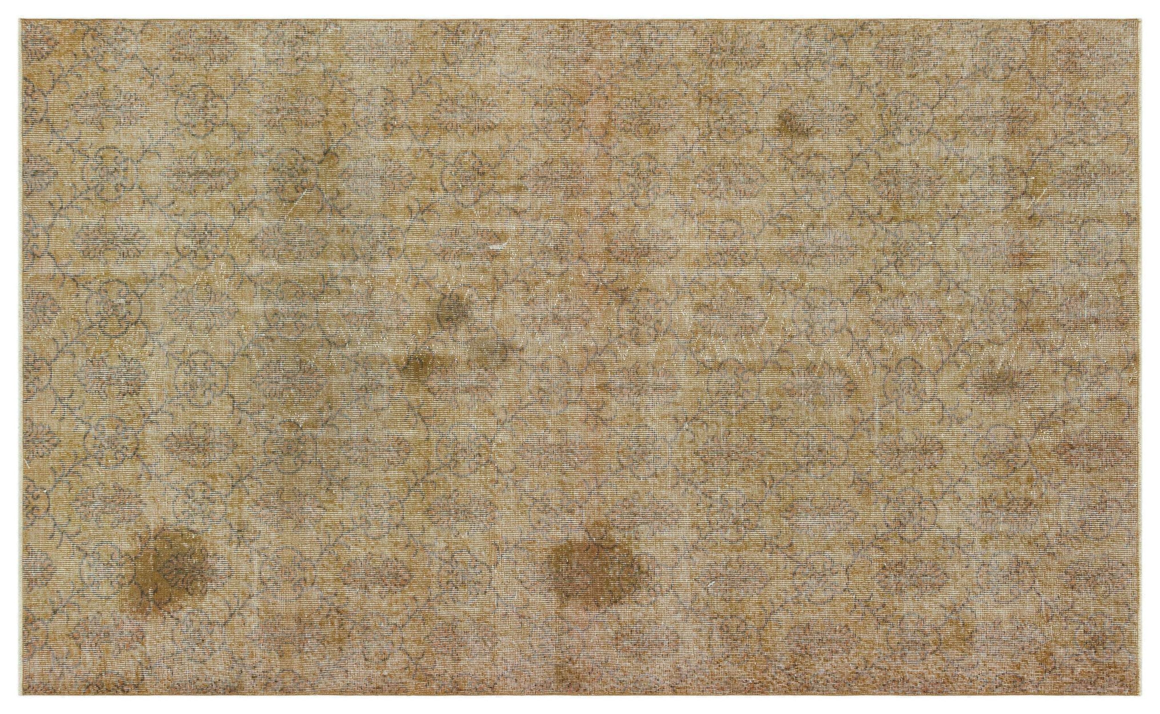 Vezona - Vintage Distressed Rug - 5'8 X 9'2