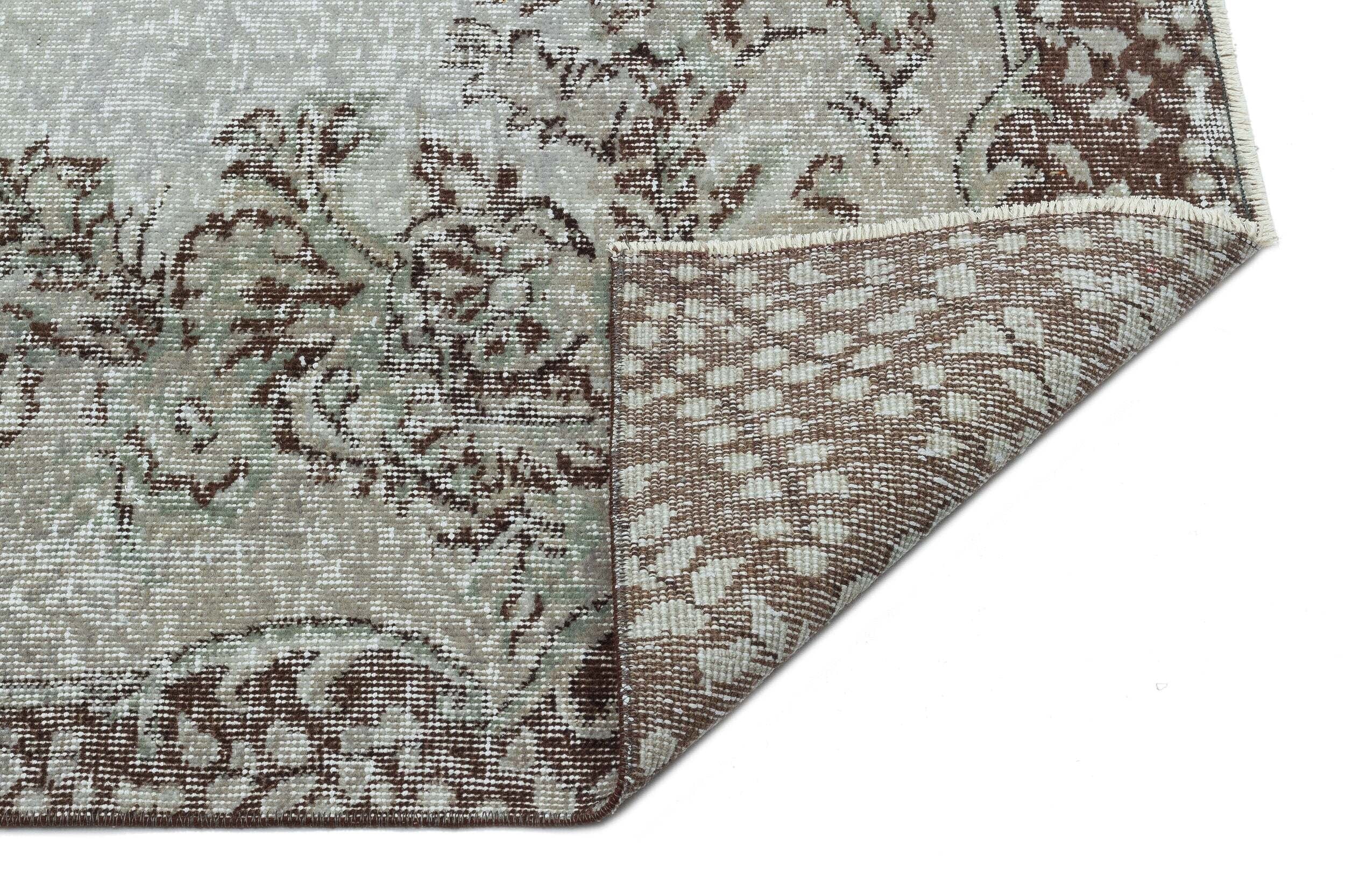Lafoan - Vintage Medallion Rug - 5'3 X 8'9