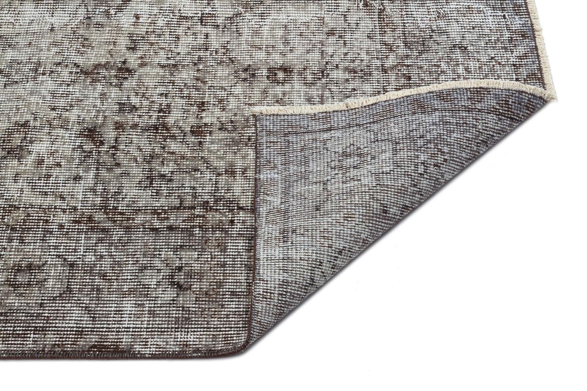 Piboan - Vintage Distressed Rug - 5'8 X 9'1