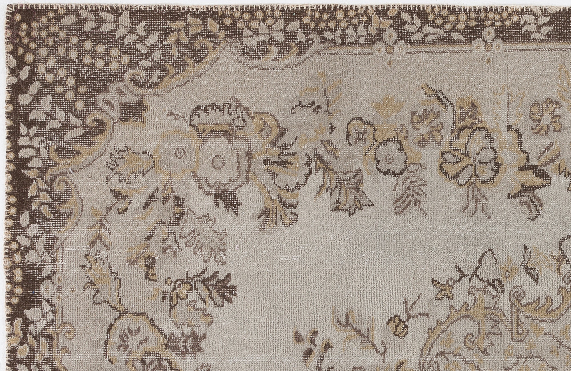 Flaunosa - Vintage Medallion Rug - 6'1 X 9'8