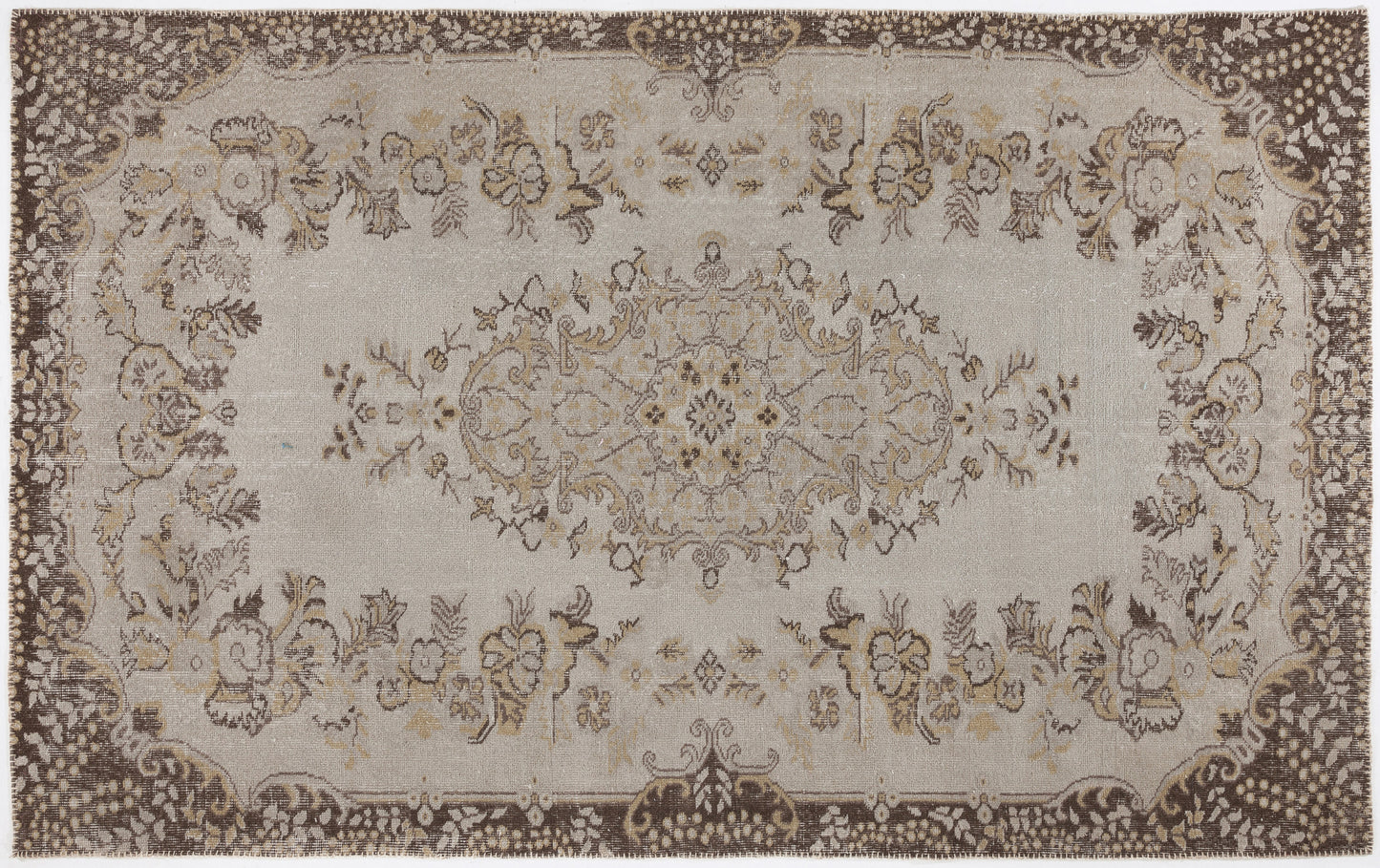 Flaunosa - Vintage Medallion Rug - 6'1 X 9'8