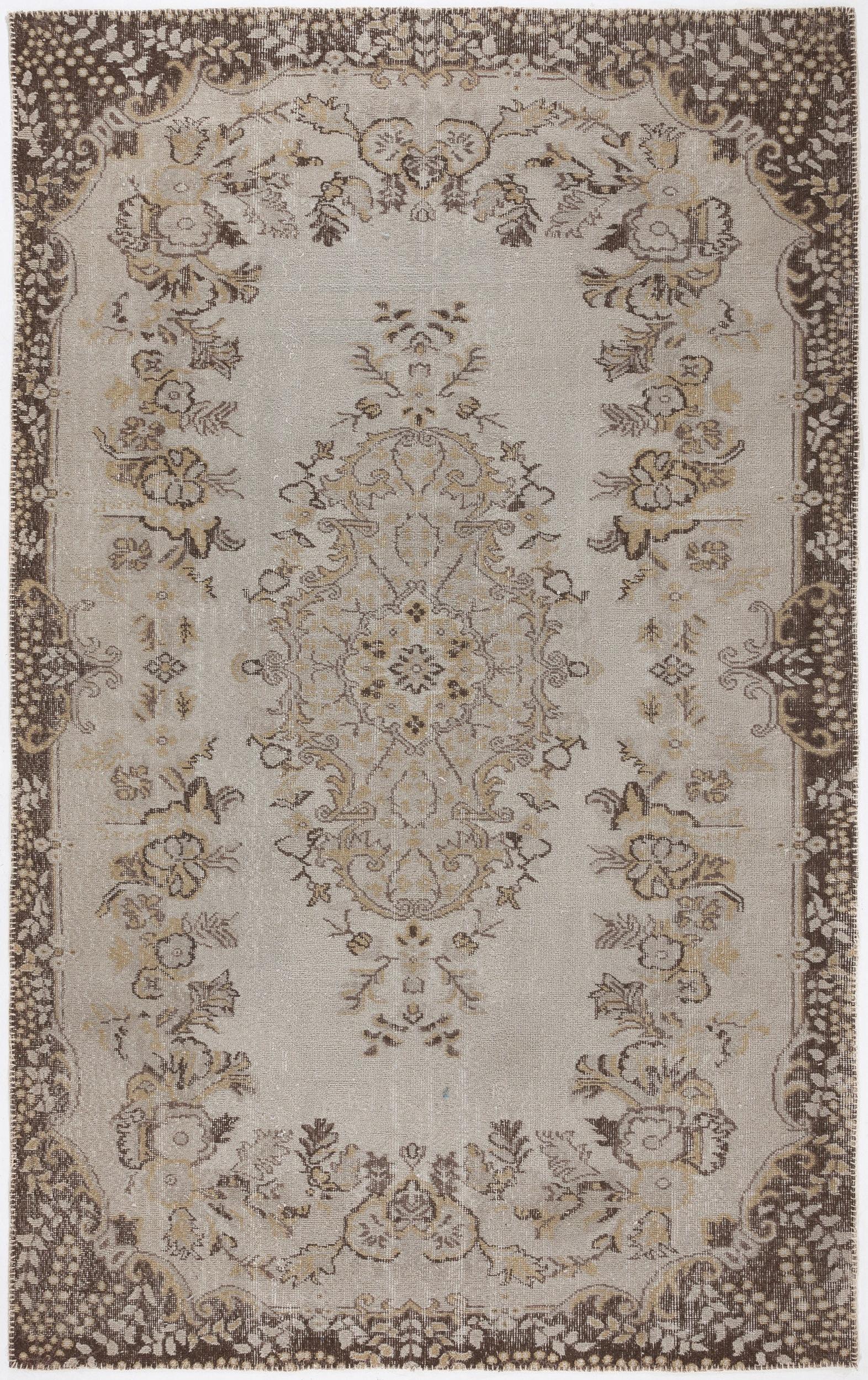 Flaunosa - Vintage Medallion Rug - 6'1 X 9'8