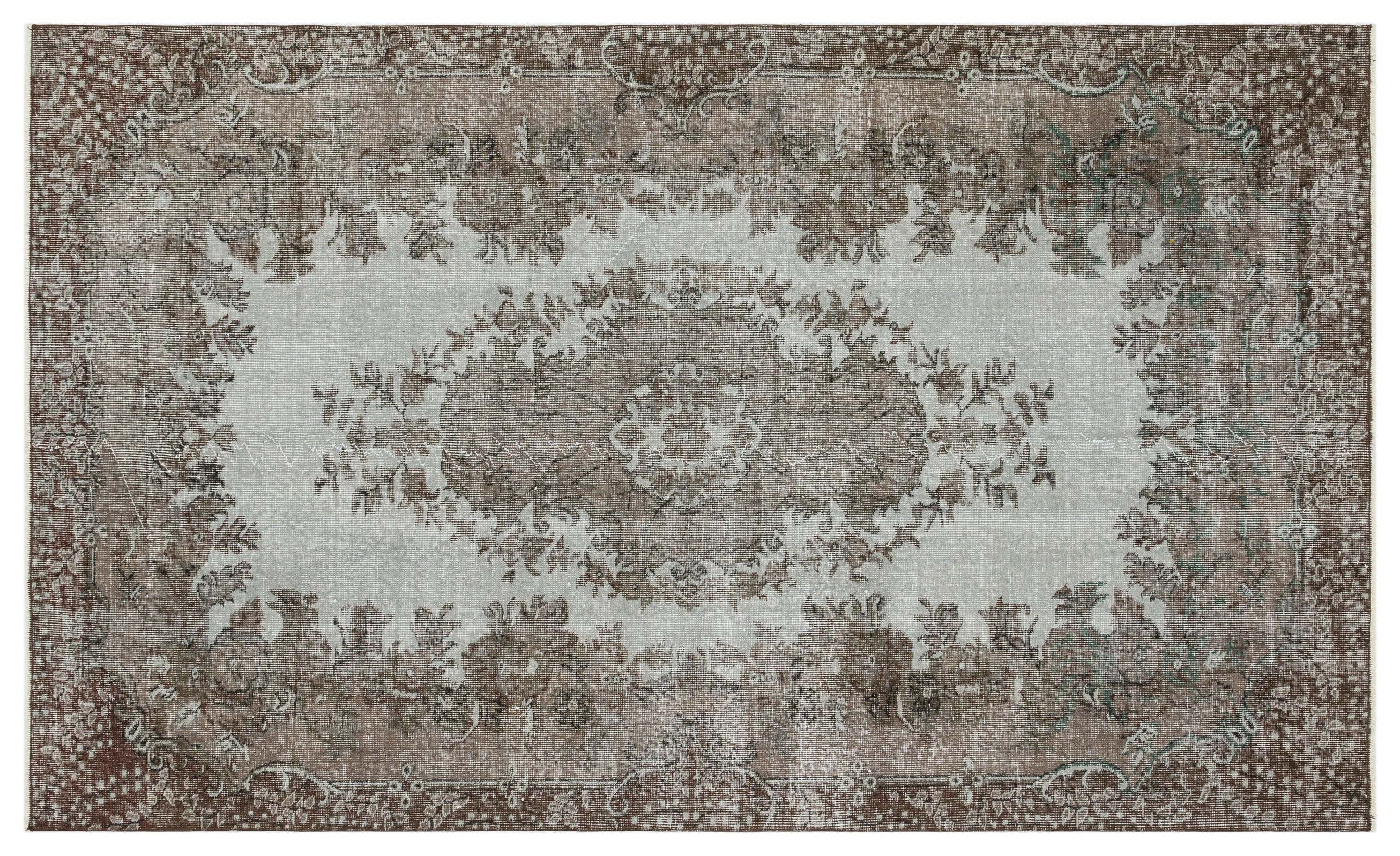 Gekua - Vintage Medallion Rug - 5'1 X 8'4