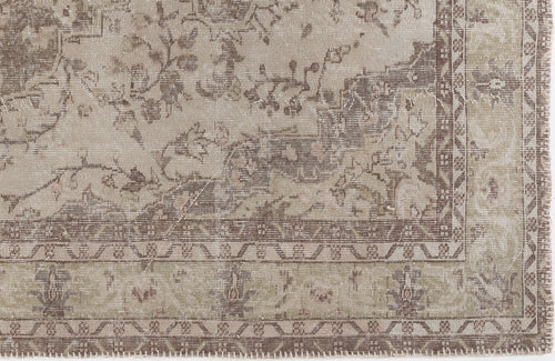 Load image 1 in gallery view. Vetena - Vintage Medallion Rug - 5'6 X 9'6