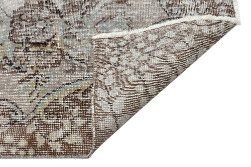 Load image 1 in gallery view. Glisa - Vintage Medallion Rug - 5'9 X 10'1