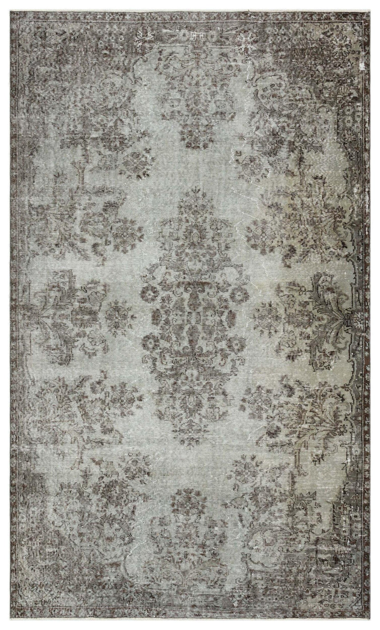 Nubail - Vintage Medallion Rug - 5'9 X 9'4
