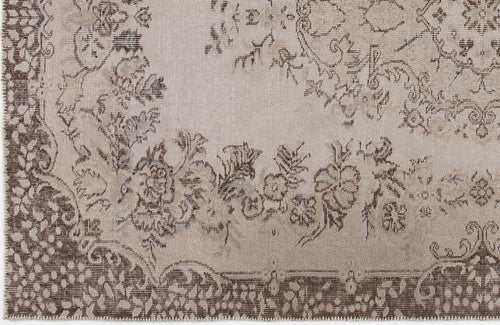 Load image 1 in gallery view. Shama - Vintage Medallion Rug - 5'8 X 8'10