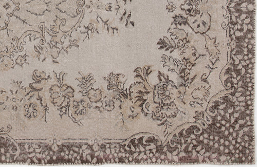 Load image 1 in gallery view. Shama - Vintage Medallion Rug - 5'8 X 8'10