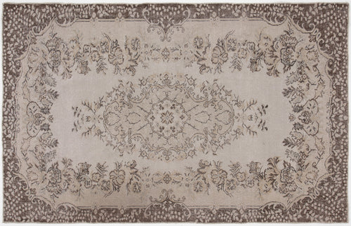 Load image 1 in gallery view. Shama - Vintage Medallion Rug - 5'8 X 8'10