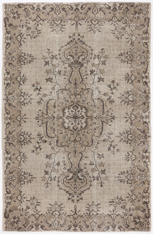 Load image 1 in gallery view. Maigeis - Vintage Medallion Rug - 5'9 X 8'10