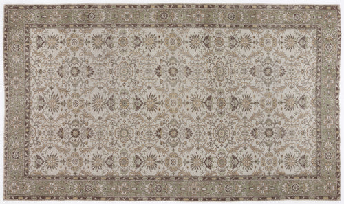 Load image 1 in gallery view. Druva - Vintage Floral Rug - 5'9 X 9'9