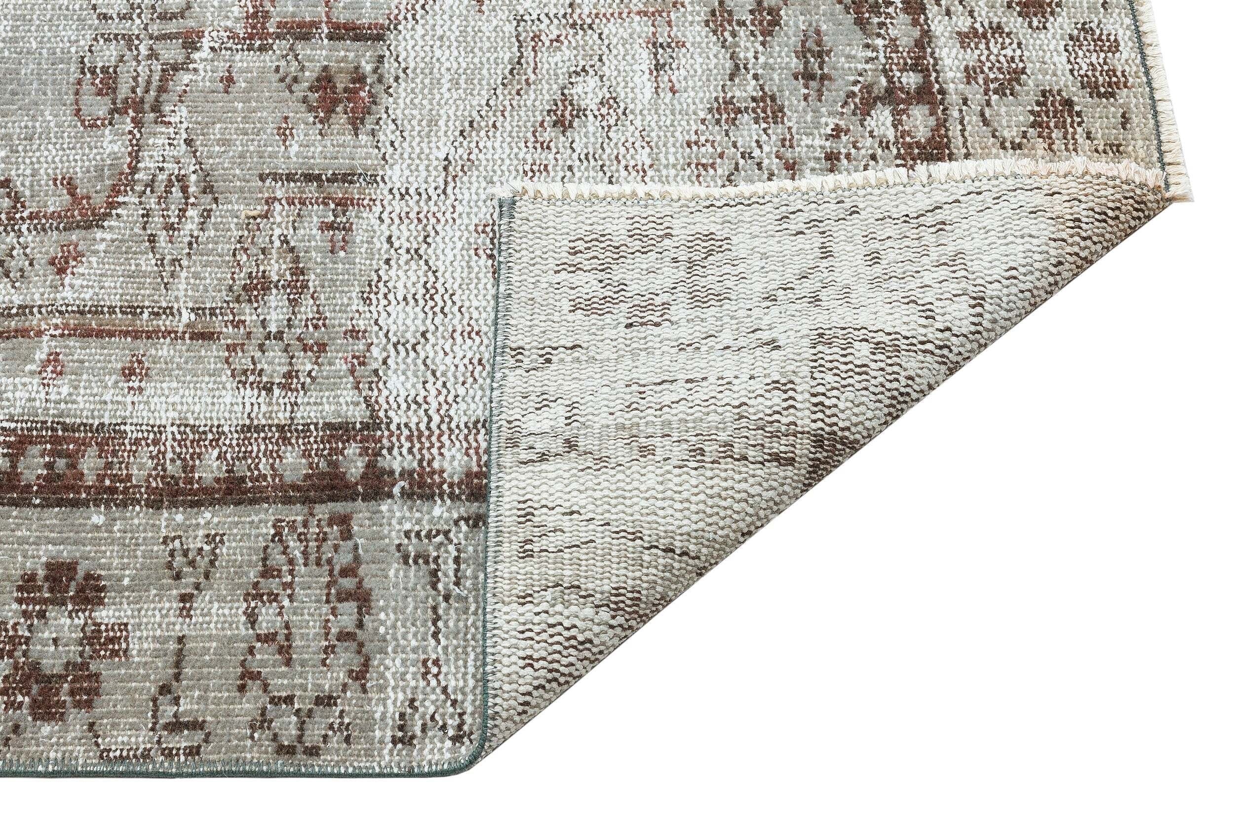 Miapusa - Vintage Distressed Rug - 5'7 X 8'10