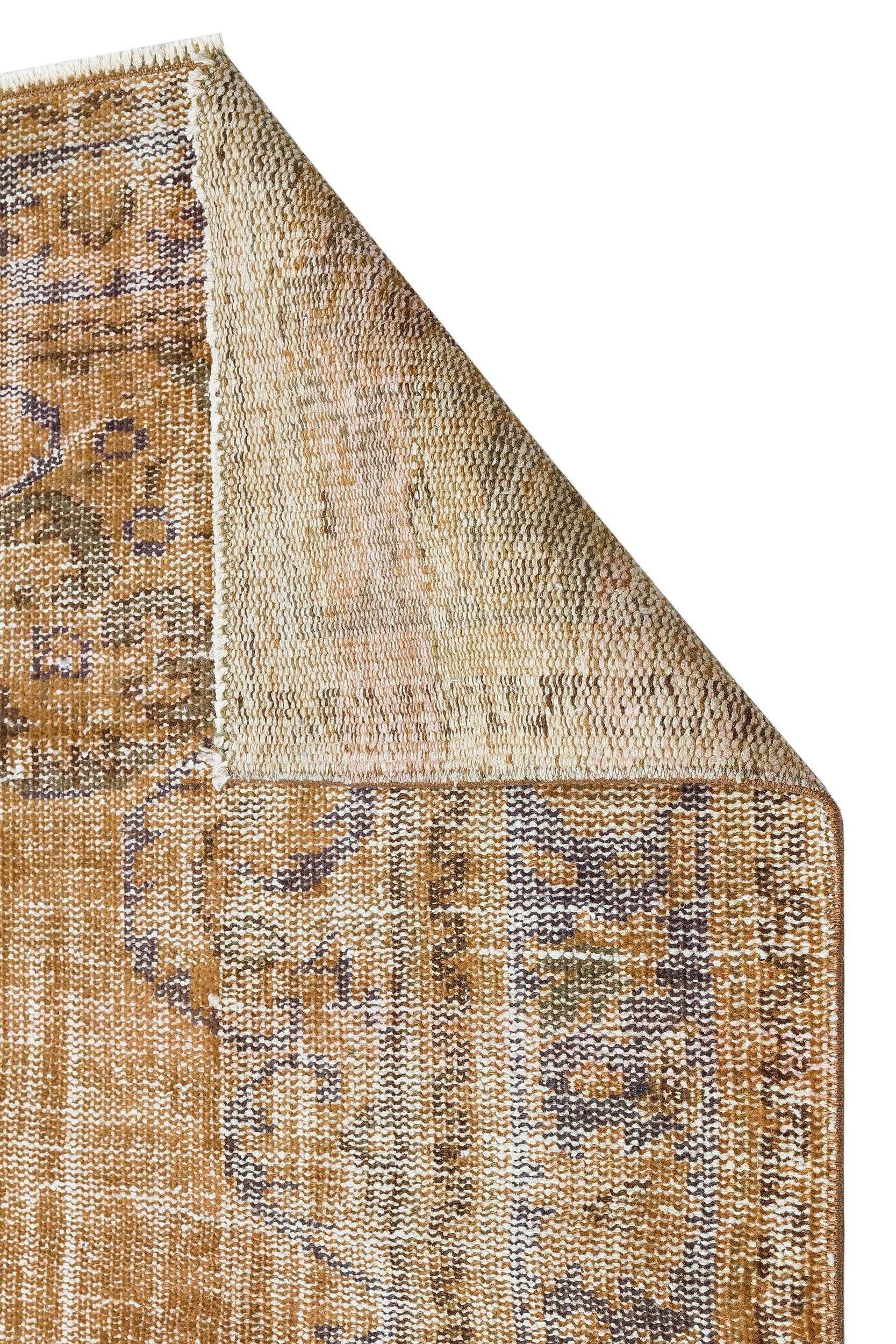 Veutian - Vintage Distressed Rug - 5'1 X 7'8