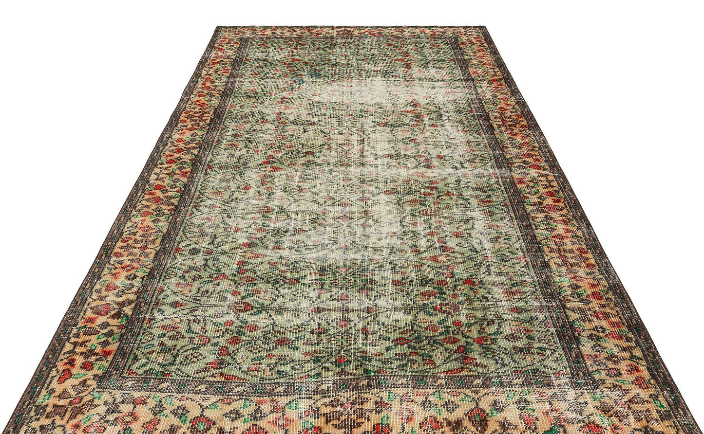 Gezuar - Vintage Floral Rug - 6'0 X 8'8