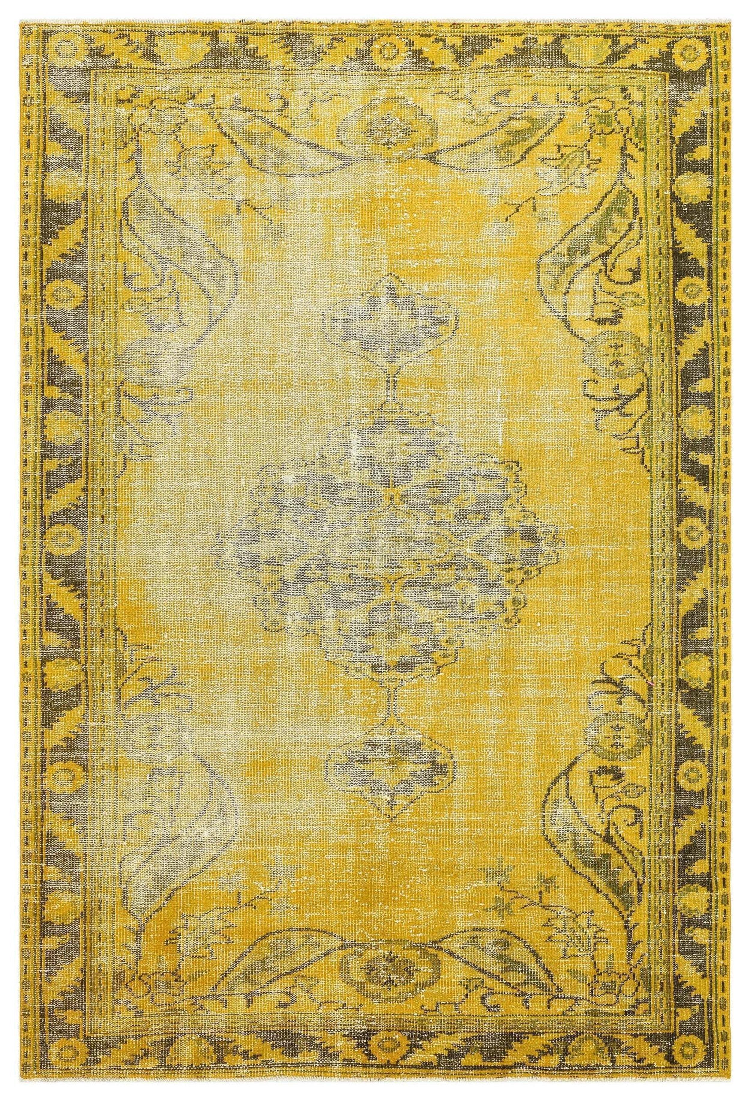 Clavaa - Vintage Medallion Rug - 5'5 X 7'10