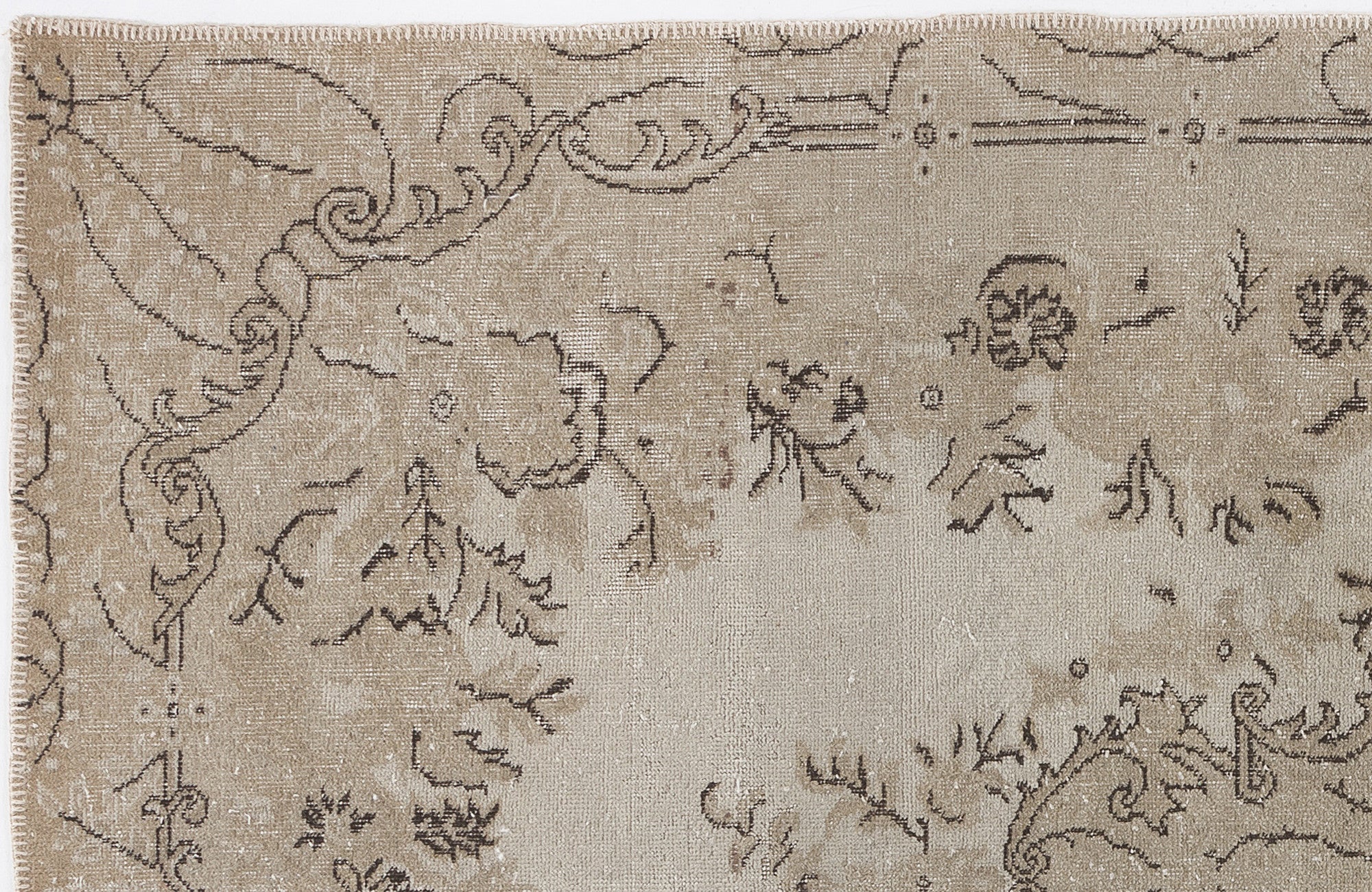 Pivuna - Vintage Medallion Rug - 5'4 X 9'5