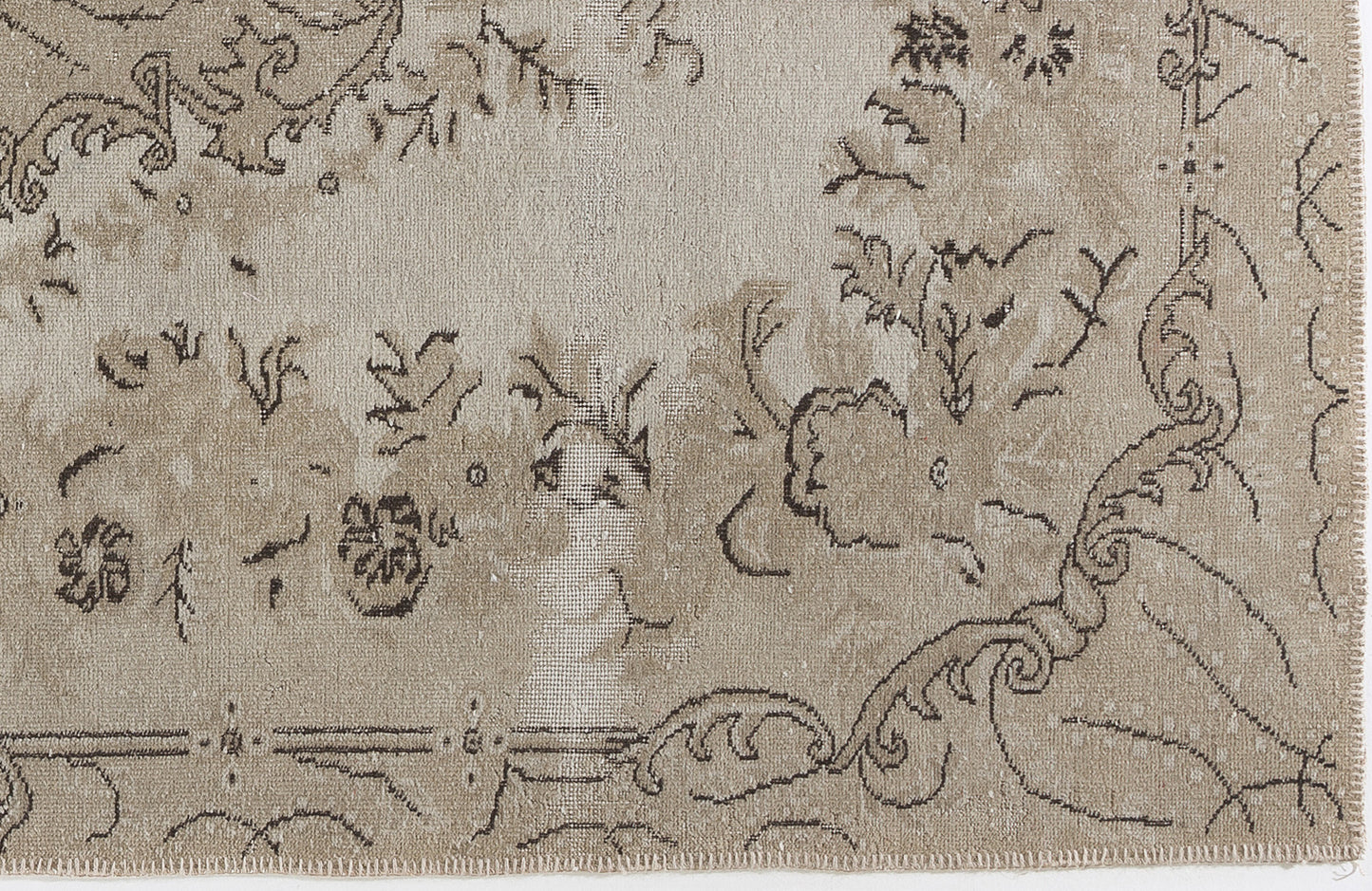 Pivuna - Vintage Medallion Rug - 5'4 X 9'5
