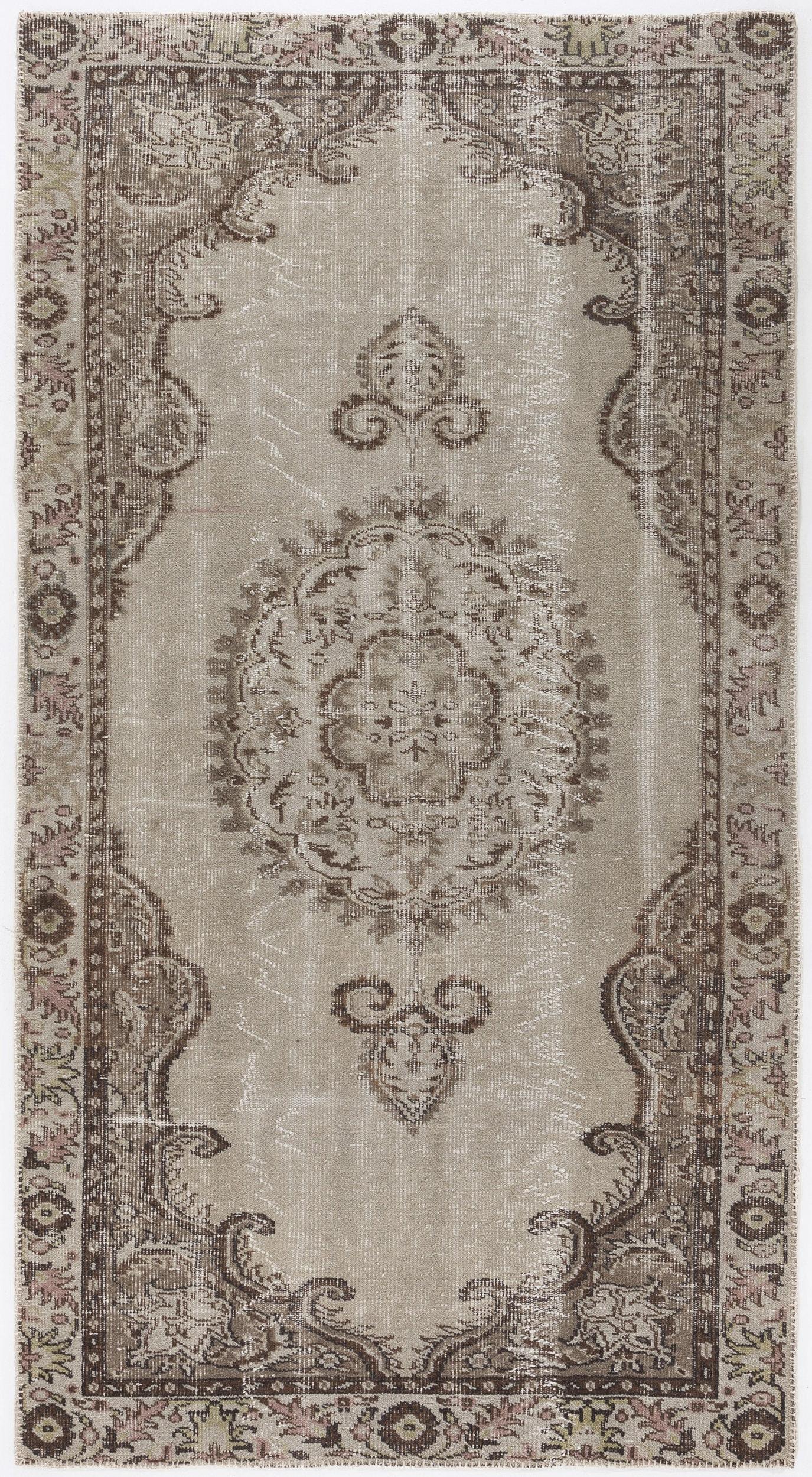 Trituor - Vintage Medallion Rug - 4'9 X 8'10