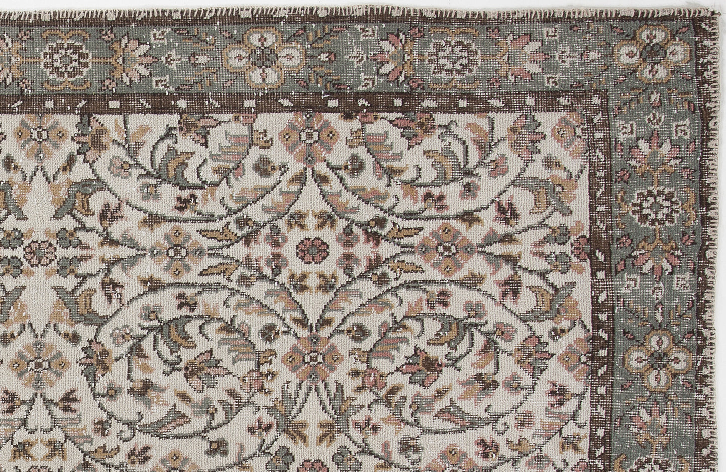 Zabuya - Vintage Floral Rug - 5'7 X 9'8