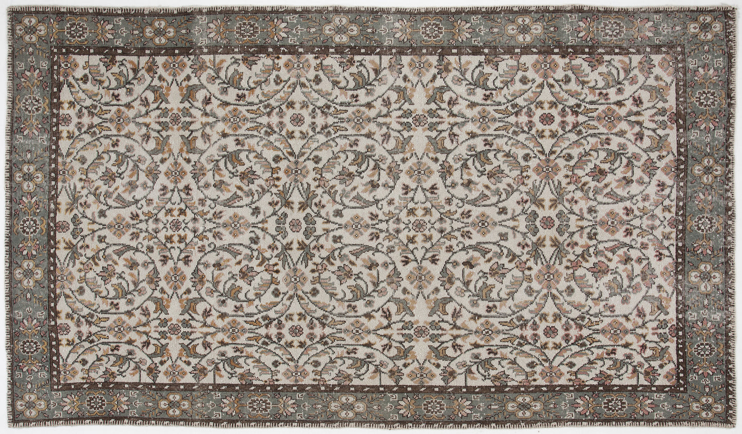 Zabuya - Vintage Floral Rug - 5'7 X 9'8