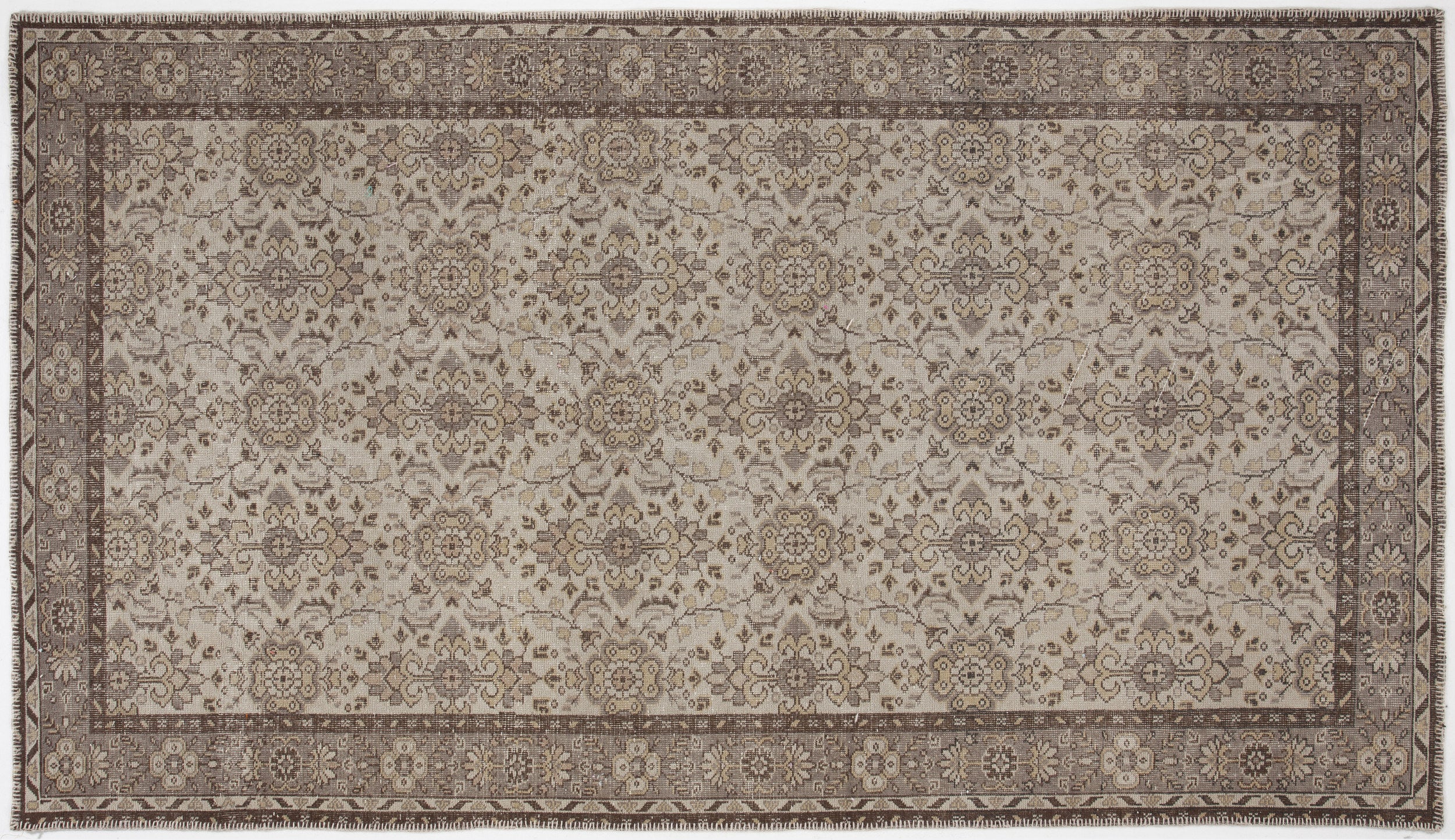 Crozoon - Vintage Floral Rug - 5'5 X 9'7