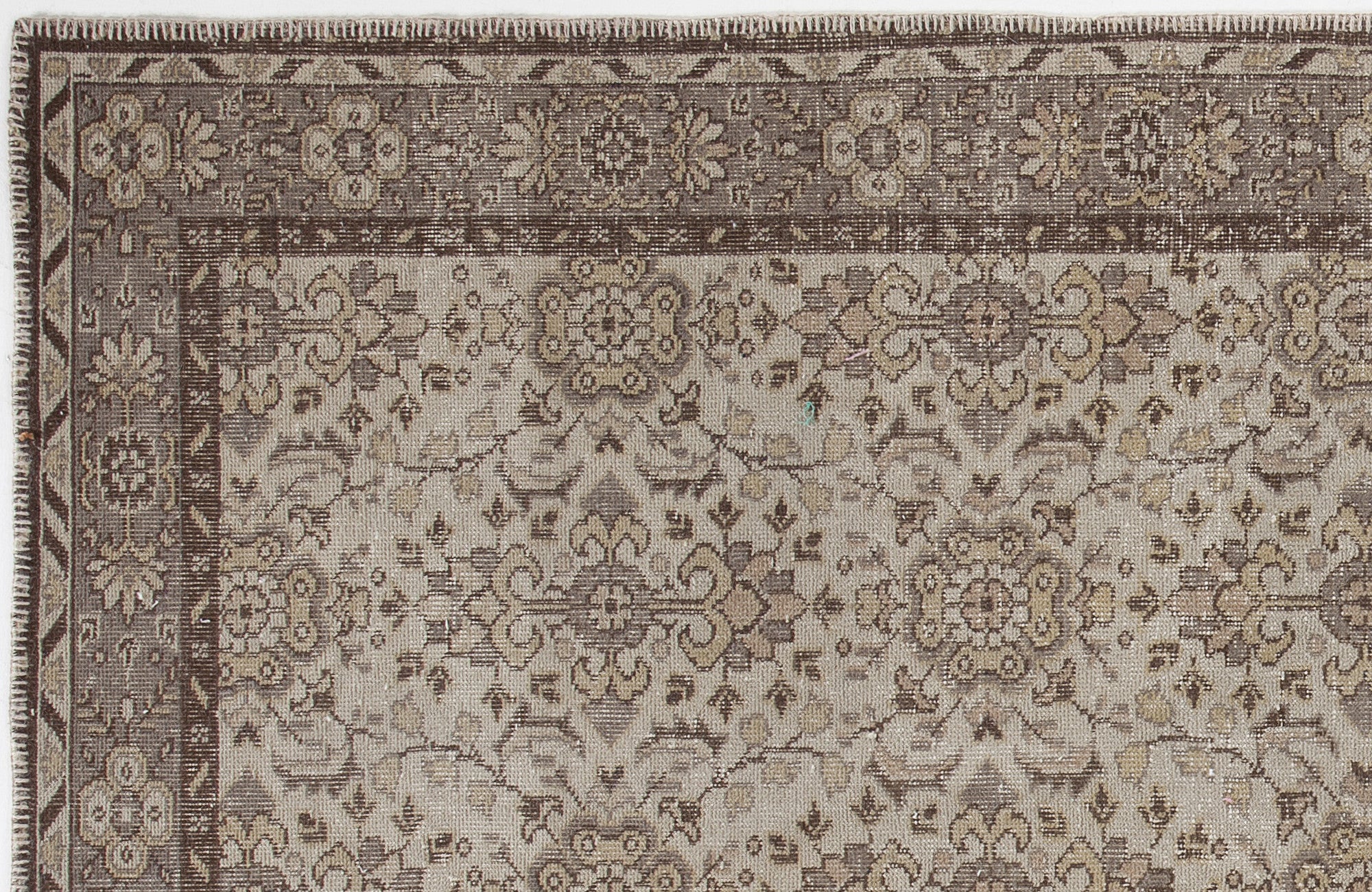 Crozoon - Vintage Floral Rug - 5'5 X 9'7