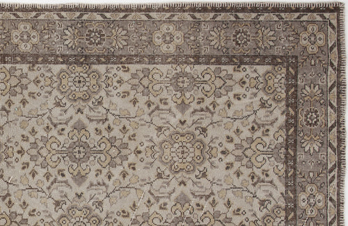 Load image 1 in gallery view. Crozoon - Vintage Floral Rug - 5'5 X 9'7