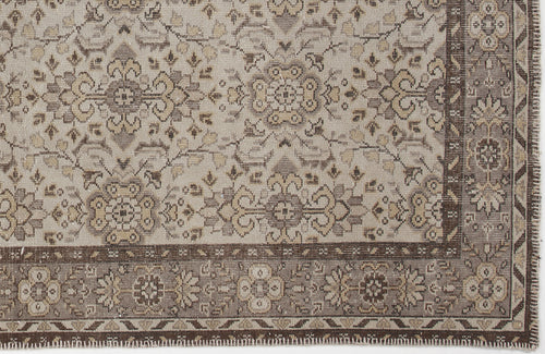 Load image 1 in gallery view. Crozoon - Vintage Floral Rug - 5'5 X 9'7