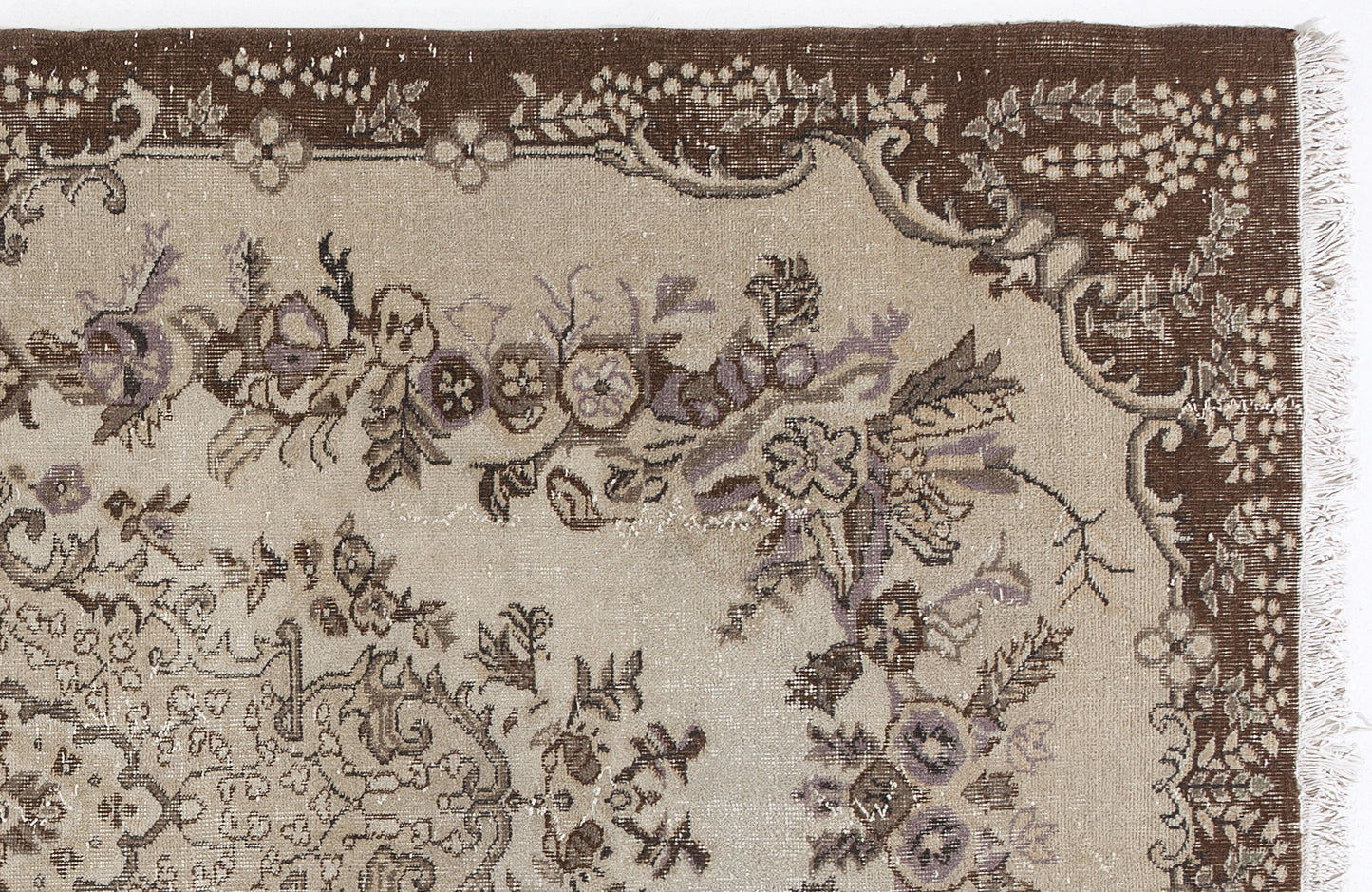 Mabana - Vintage Medallion Rug - 5'7 X 9'7