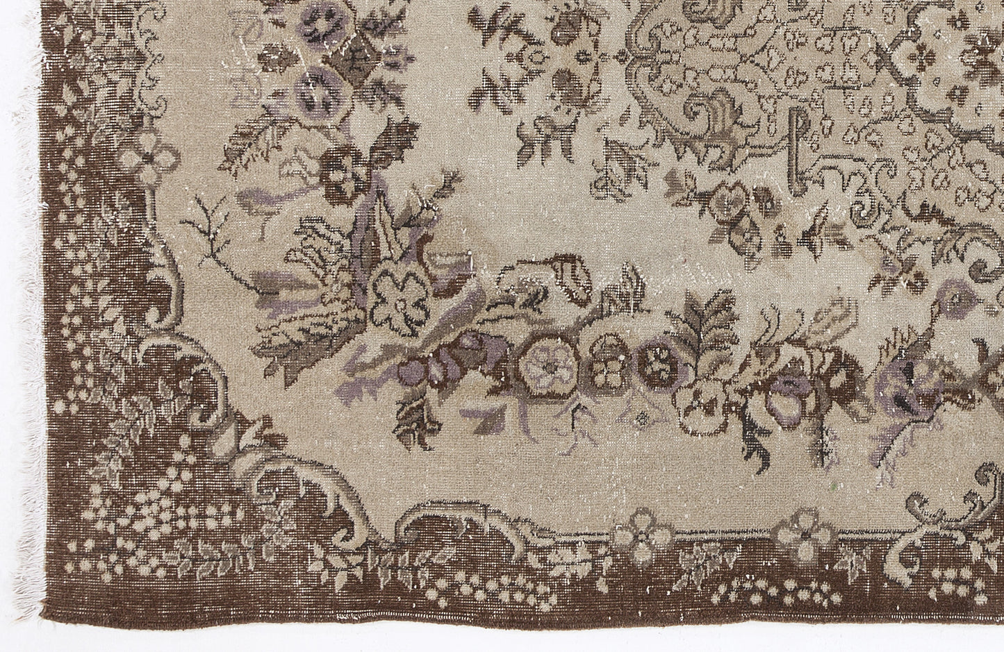 Mabana - Vintage Medallion Rug - 5'7 X 9'7